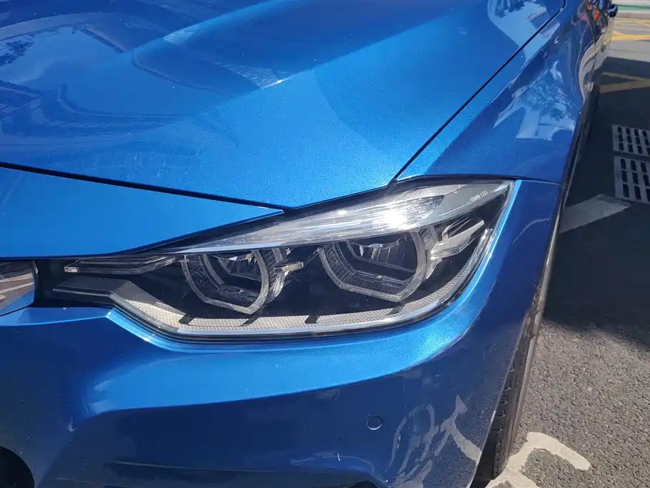 BMW 3 Series 2018 — фото 5