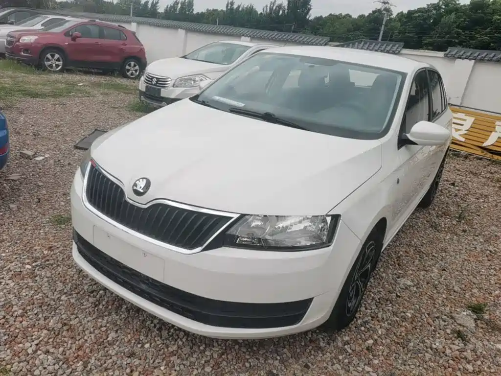 Skoda Rapid Spaceback 2016