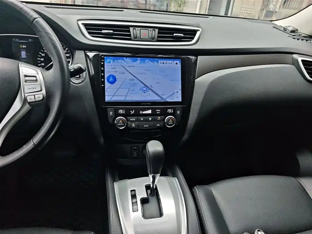 Nissan X-Trail 2017 — фото 13