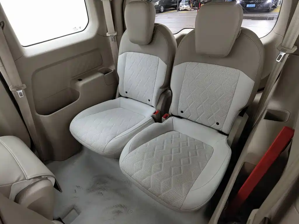 Baojun Kiwi EV 2022 — фото 15