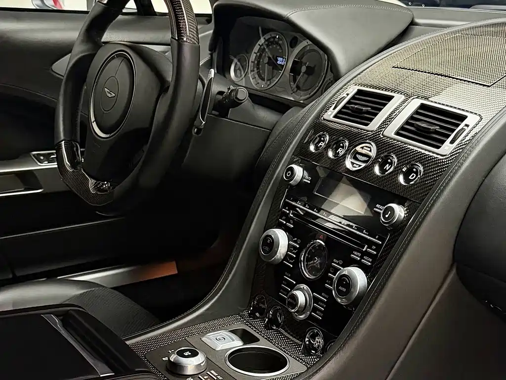 Aston Martin Rapide 2013 — фото 13