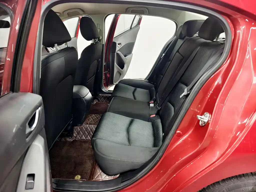 Mazda 3 Axela 2016 — фото 12