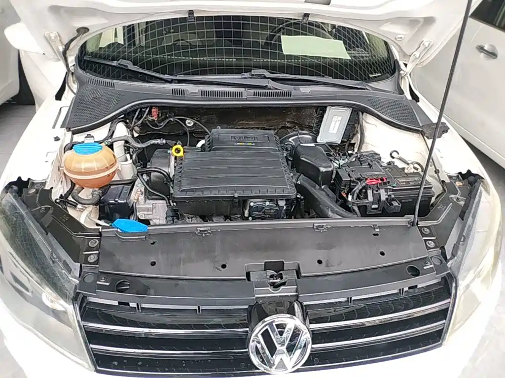 Volkswagen Jetta 2017 — фото 20