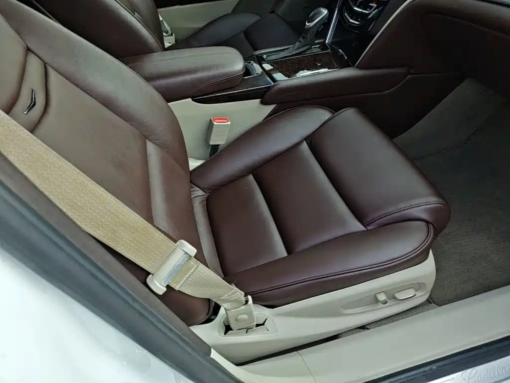 Cadillac XTS 2015 — фото 25