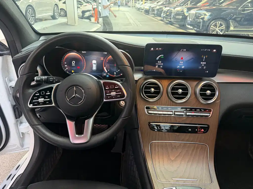 Mercedes-Benz GLC 2023 — фото 14