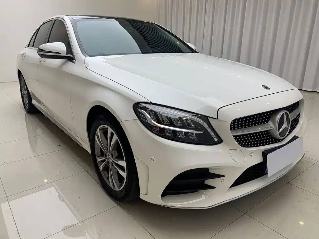 Mercedes-Benz C-Class 2021