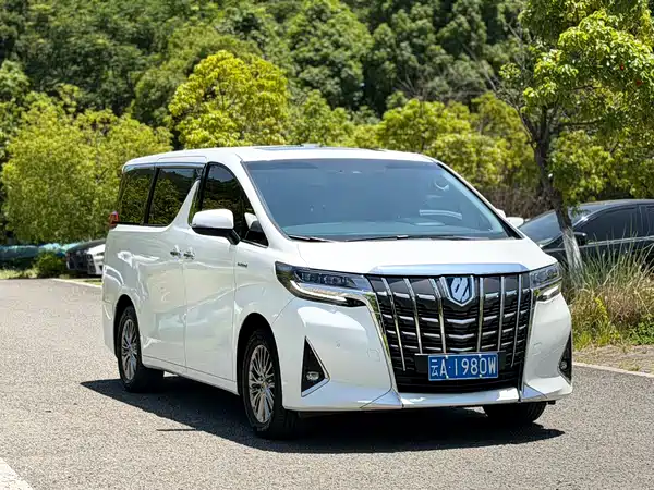 Toyota Alphard 2021