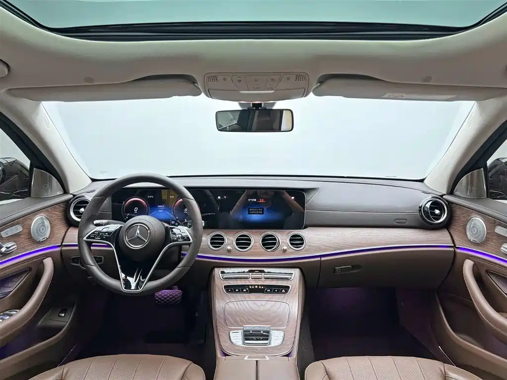 Mercedes-Benz E-Class 2023 — фото 24