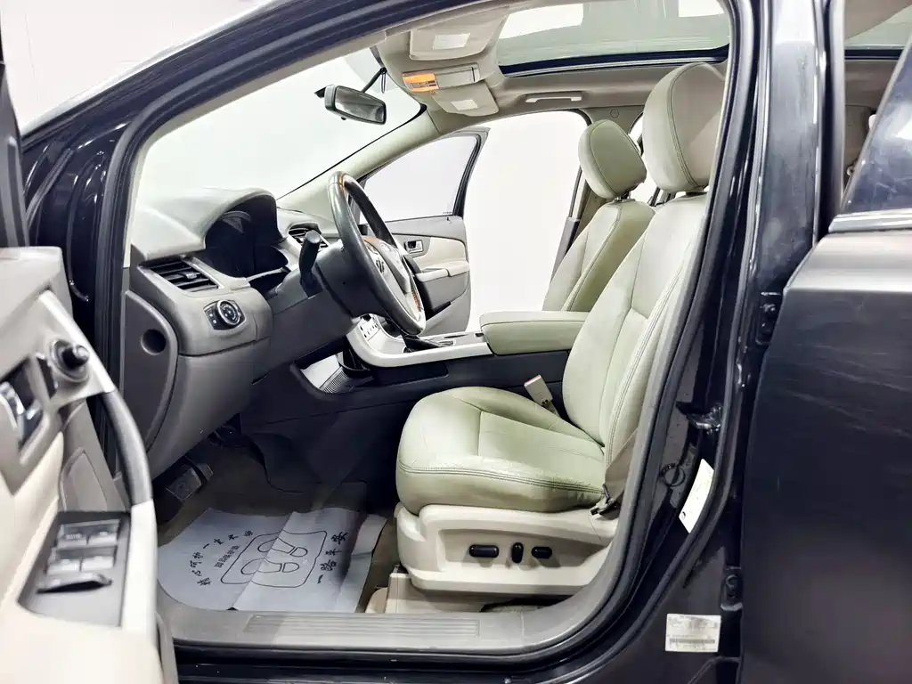 Ford Edge 2013 — фото 10