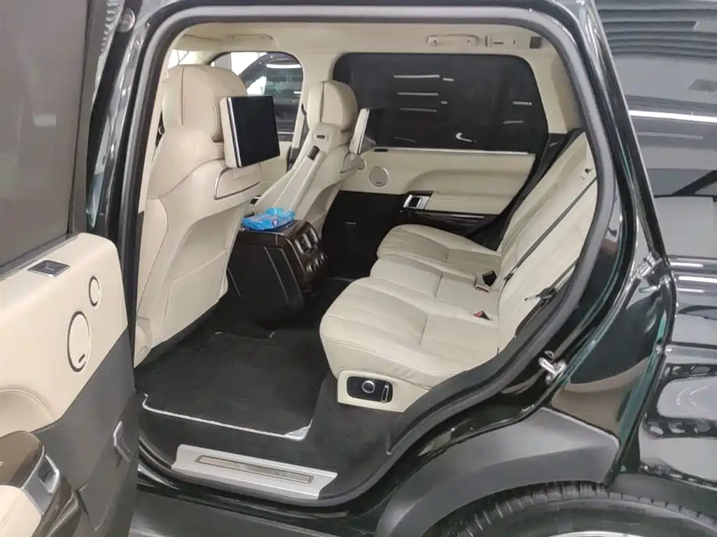 Land Rover Range Rover 2017 — фото 17