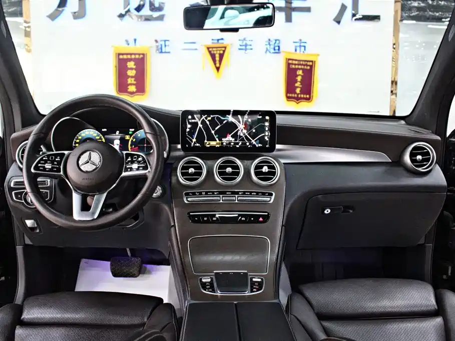 Mercedes-Benz GLC 2019 — фото 11