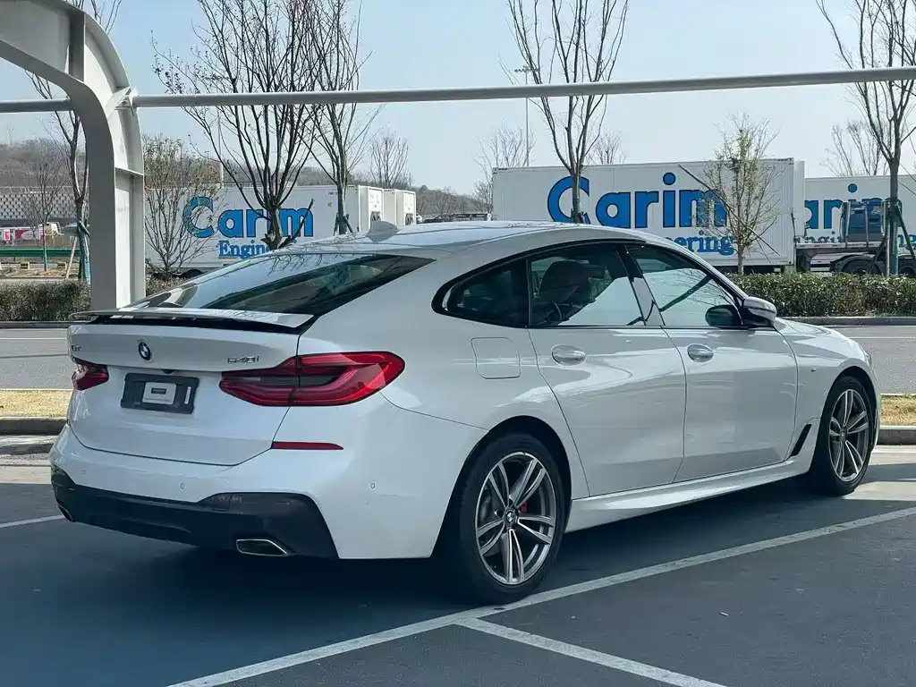 BMW 6 Series GT 2019 — фото 9