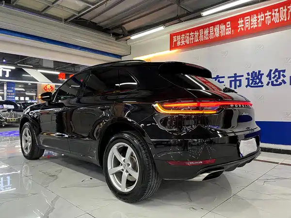 Porsche Macan 2020