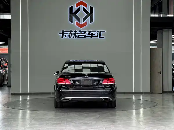 Mercedes-Benz E-Class 2015