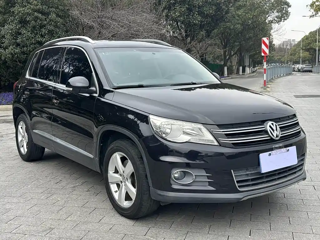 Volkswagen Tiguan 2013 — фото 3