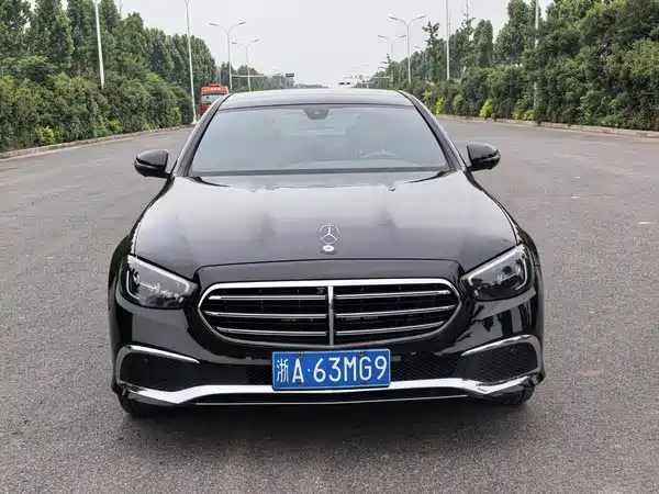 Mercedes-Benz E-Class 2022