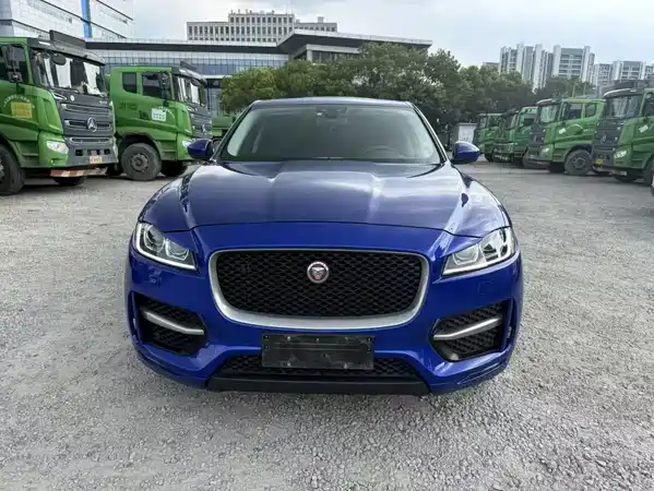 Jaguar F-PACE 2017