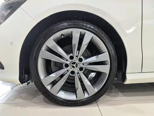 Mercedes-Benz CLA 2018