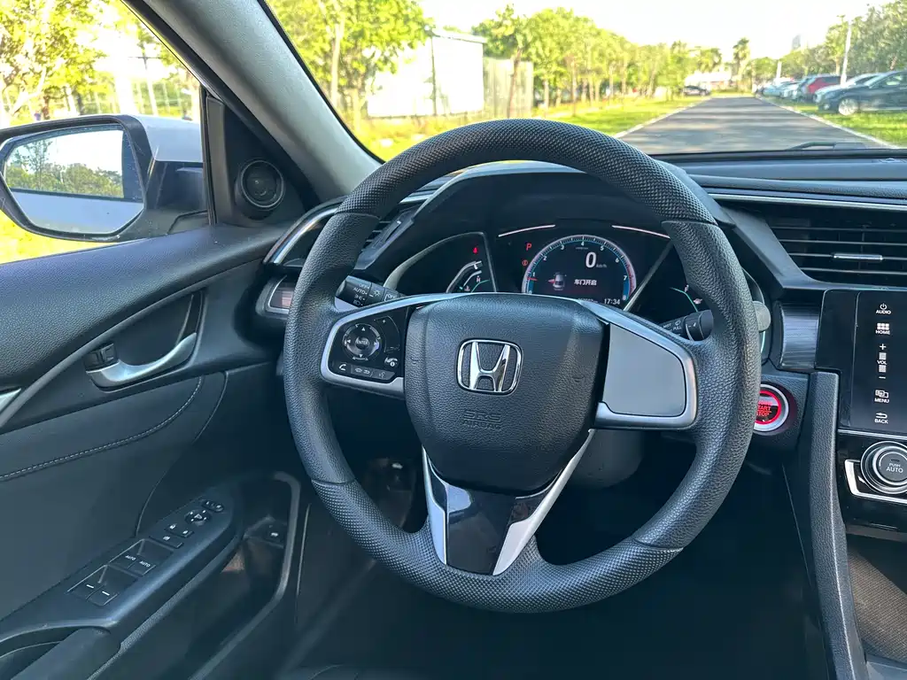 Honda Civic 2020 — фото 10