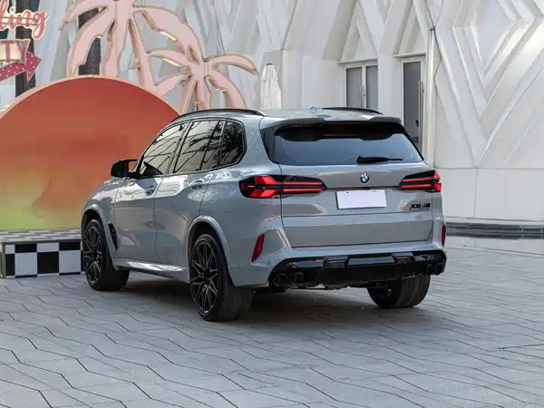 BMW X5 M 2023