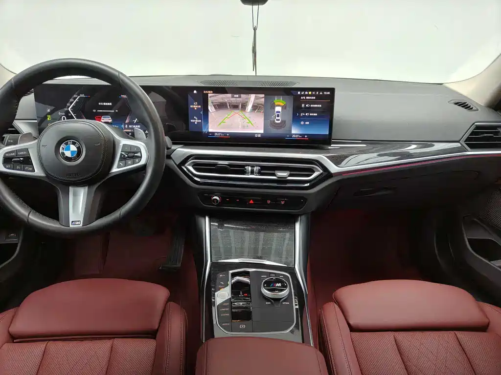 BMW 3 Series 2023 — фото 11
