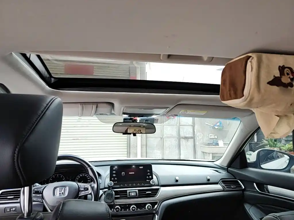 Honda Accord 2020 — фото 18