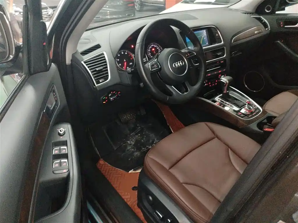 Audi Q5 2015 — фото 12