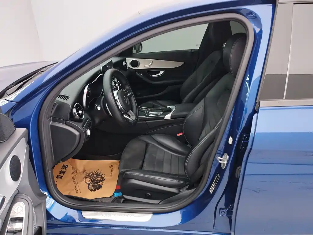 Mercedes-Benz C-Class 2019 — фото 11