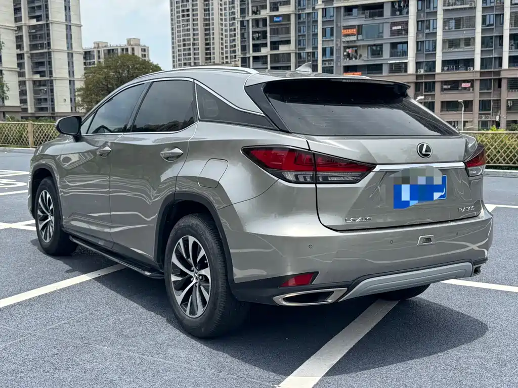 Lexus RX 2022 — фото 7