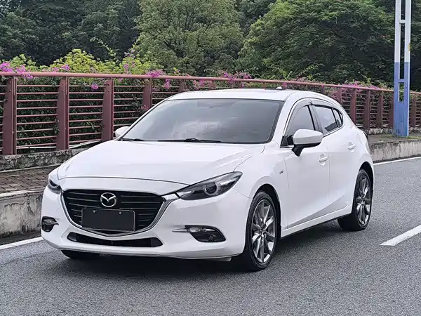 Mazda 3 Axela 2017