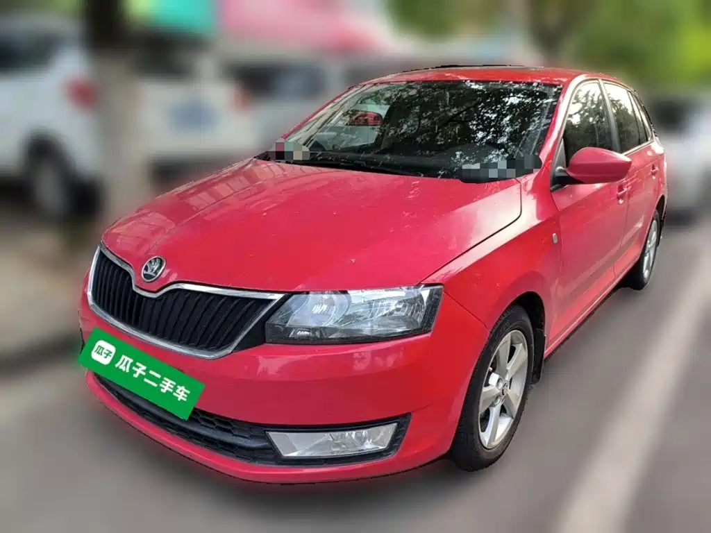 Skoda Rapid Spaceback 2014