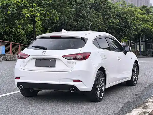 Mazda 3 Axela 2017
