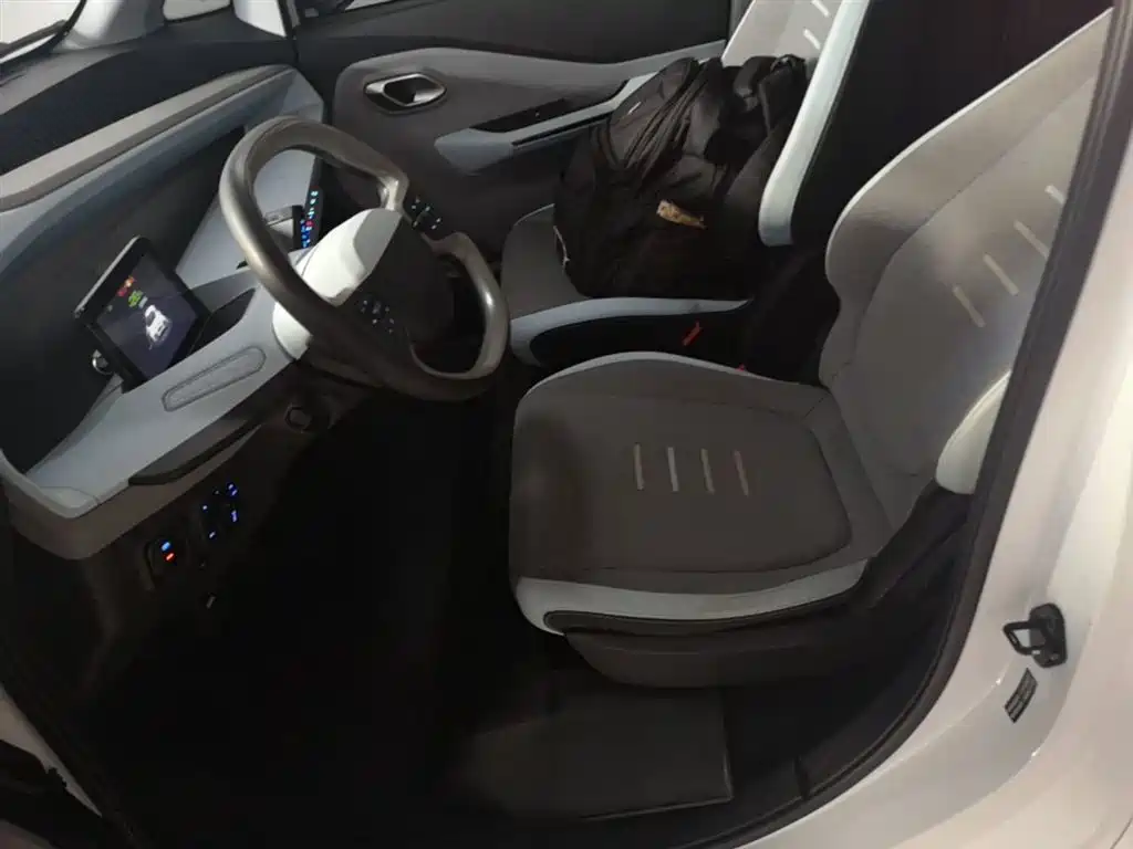 Wuling Nano EV 2022 — фото 15