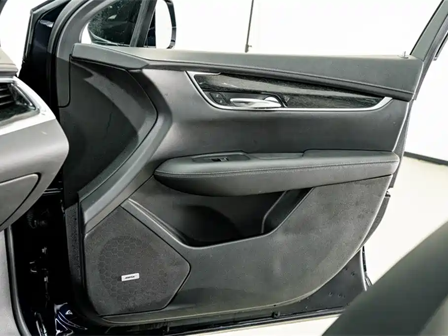 Cadillac XT5 2020 — фото 15