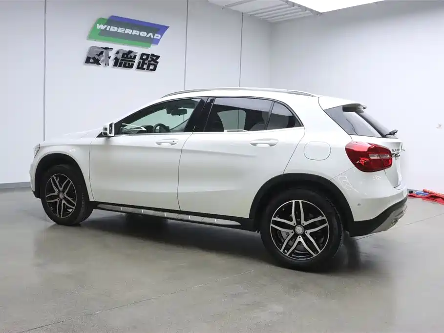 Mercedes-Benz GLA 2016 — фото 7