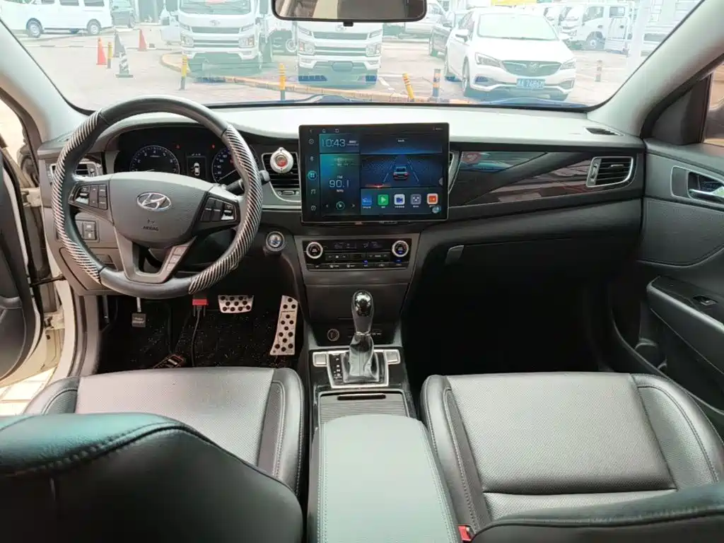 Hyundai Mistra 2014 — фото 10