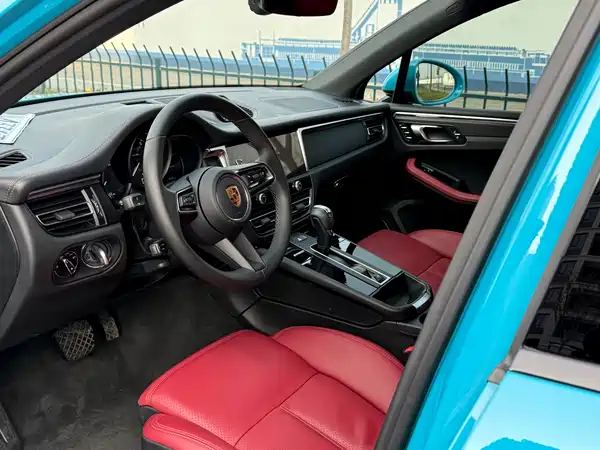Porsche Macan 2022