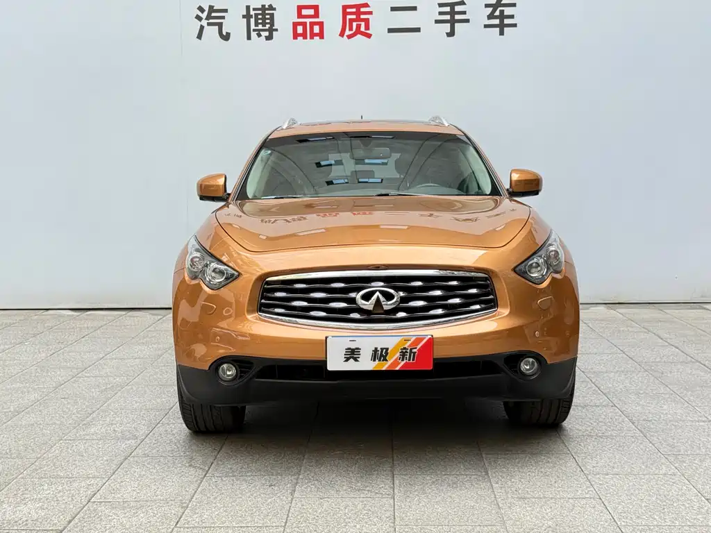 Infiniti FX 2011