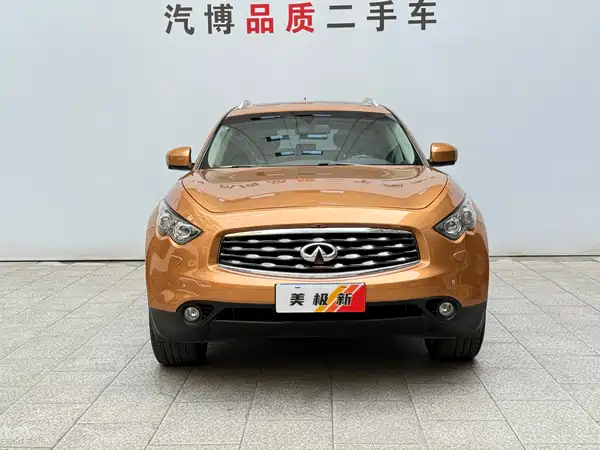 Infiniti FX 2011