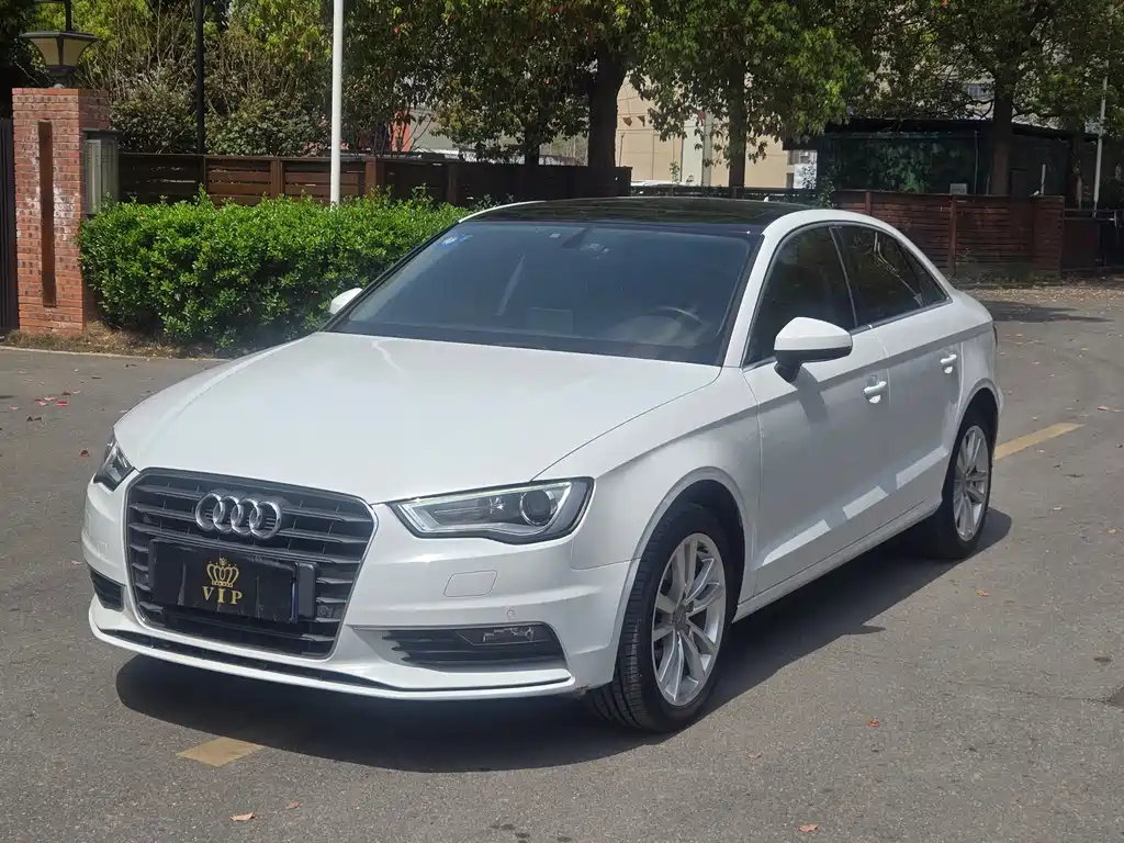 Audi A3 2016 — фото 1