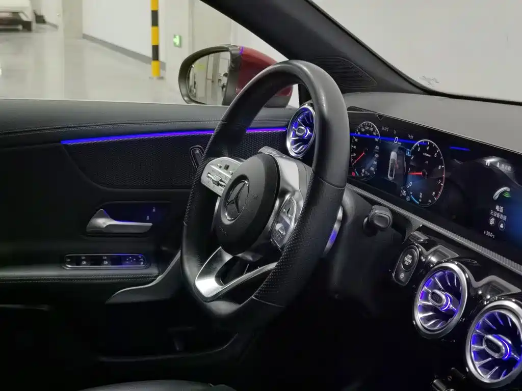 Mercedes-Benz A-Class 2019 — фото 22