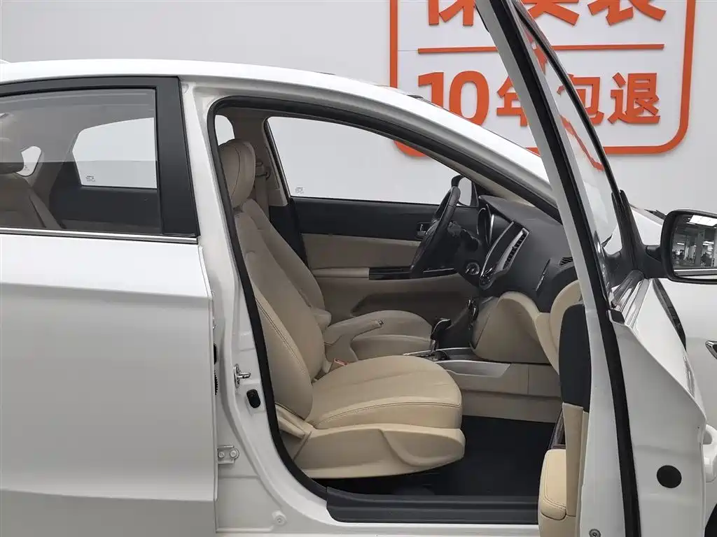 Changan Eado 2015 — фото 23