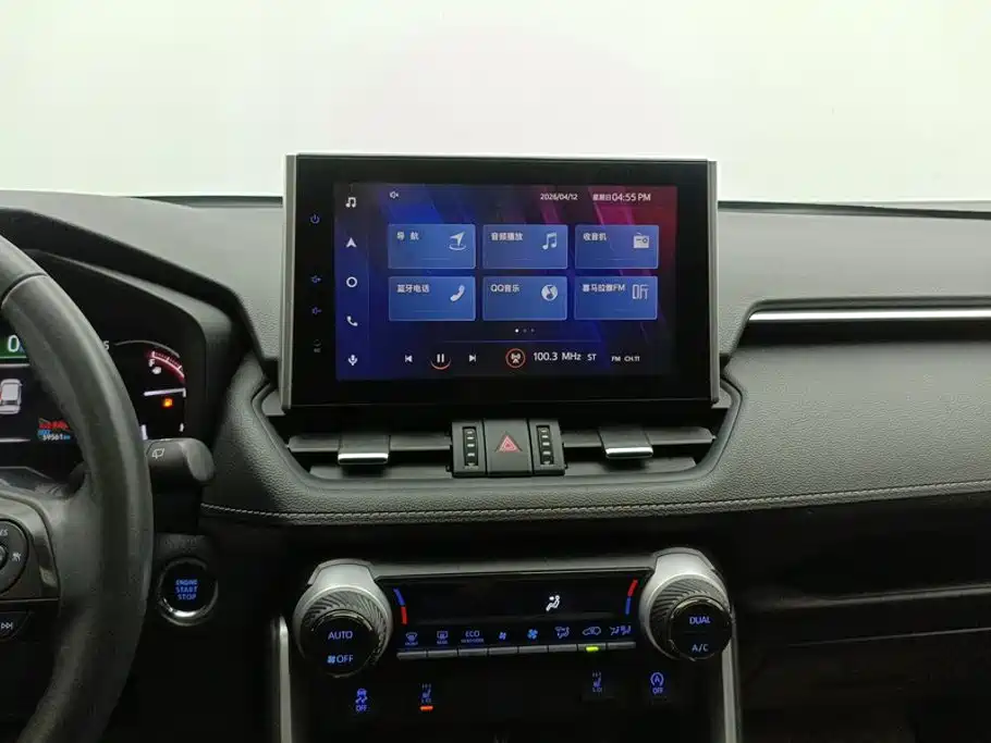 Toyota RAV4 2021 — фото 13