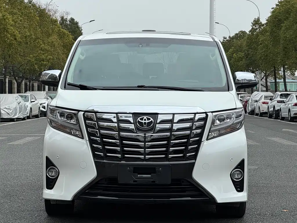 Toyota Alphard 2017 — фото 2