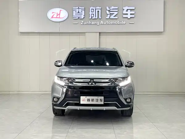 Mitsubishi Outlander 2016