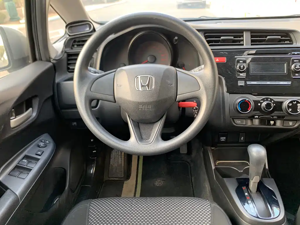 Honda Fit 2016 — фото 14