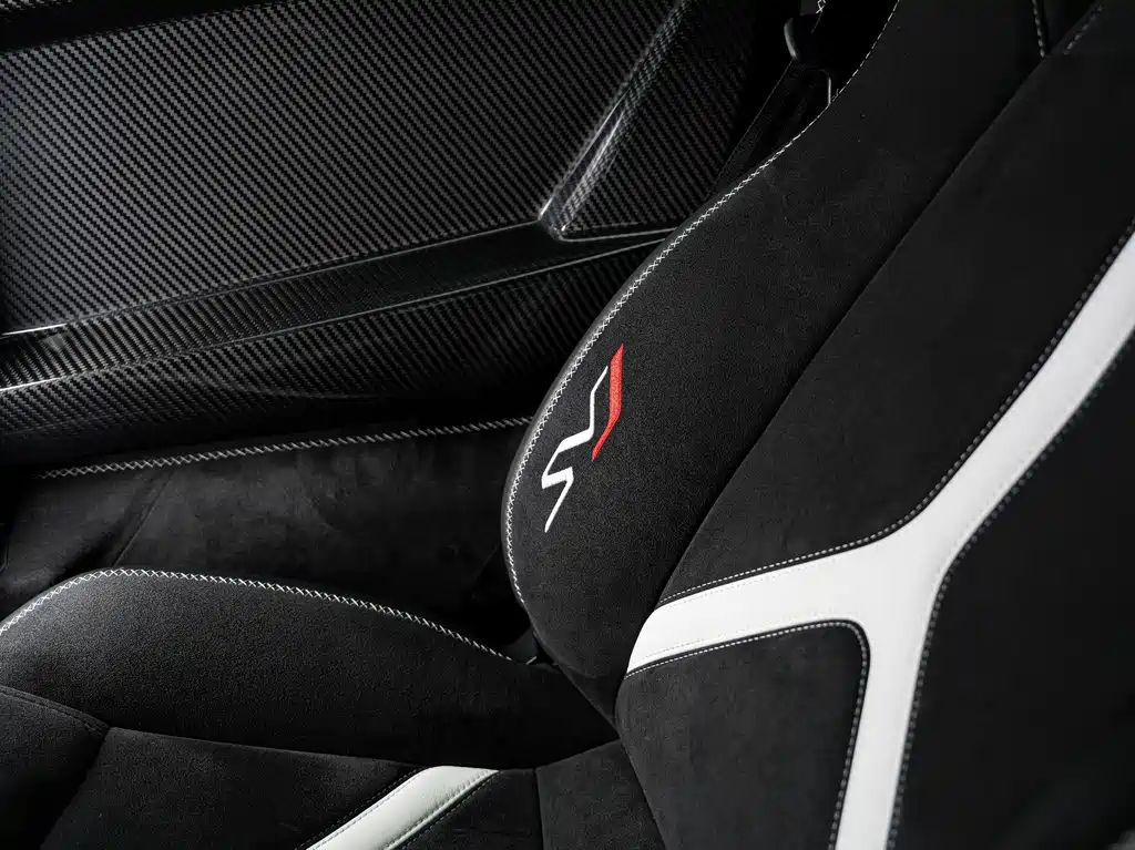 Lamborghini Aventador 2012 — фото 28