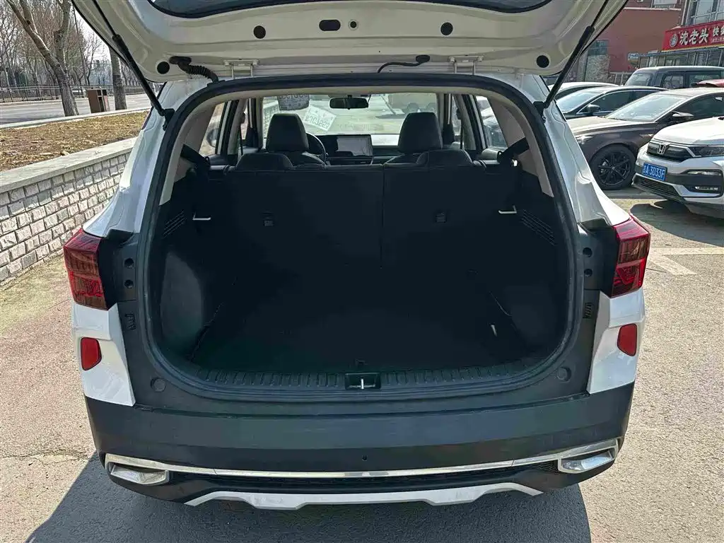 Kia KX3 2021 — фото 14
