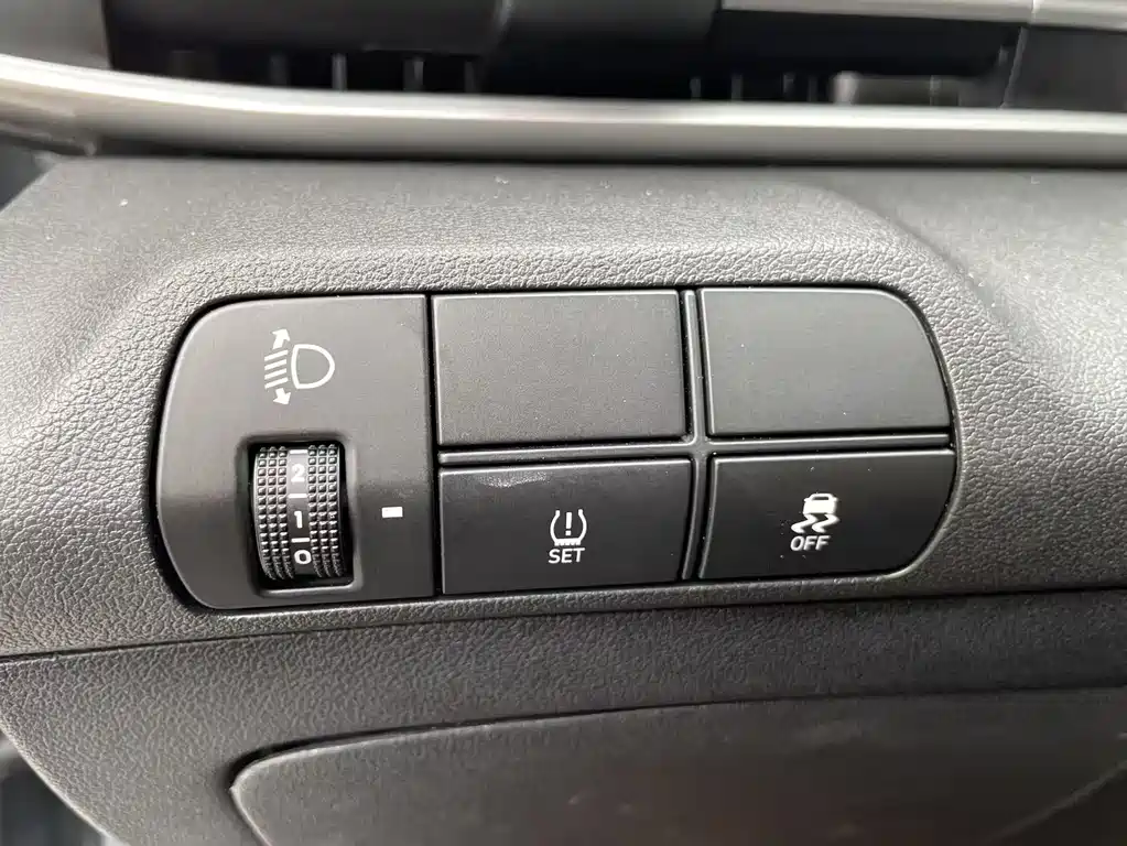 Hyundai Elantra 2021 — фото 13