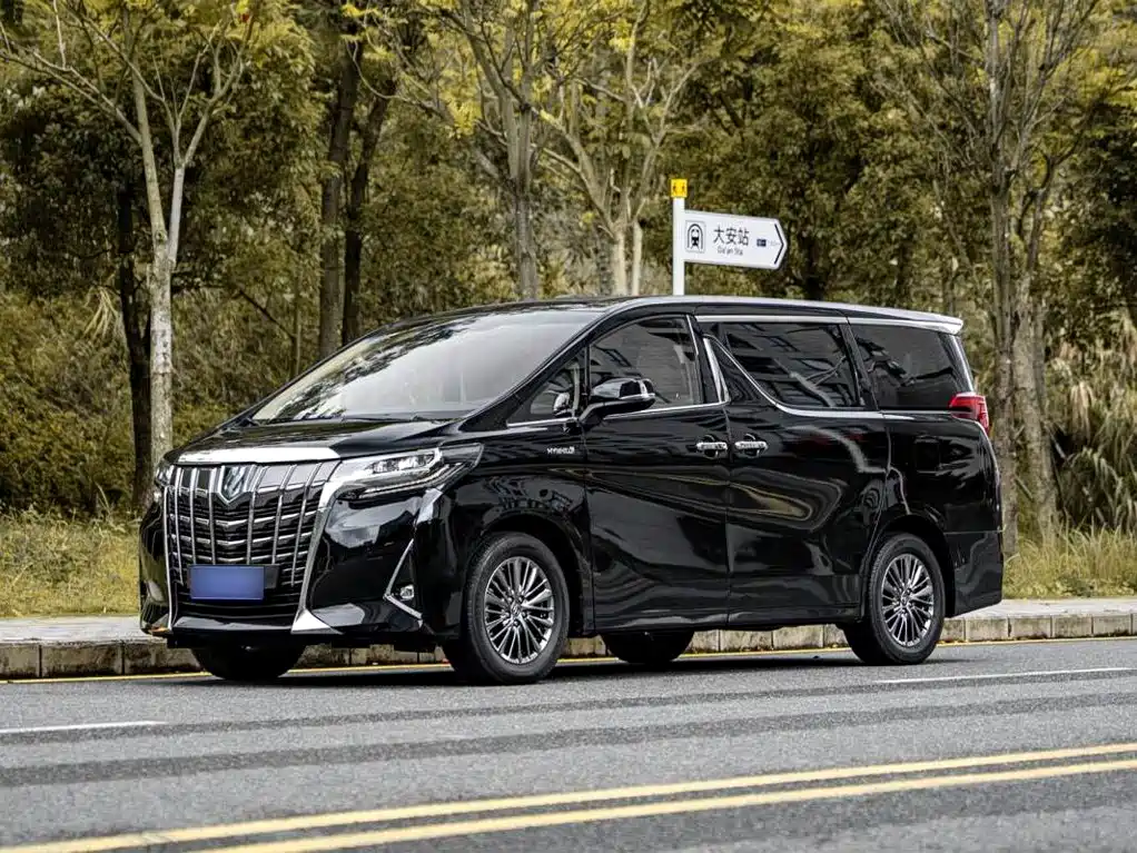 Toyota Alphard 2019 — фото 1